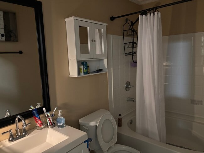 5104 Fairington Village Dr, Unit 5104 in Stonecrest, GA - Building Photo - Building Photo