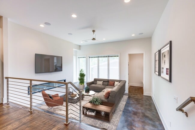 property at 916 15th Ave