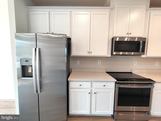 property at 13742 Cobble Lp