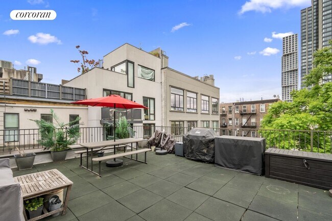 property at 85 Eagle St