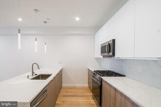 119 Greenwich St in Philadelphia, PA - Building Photo - Building Photo