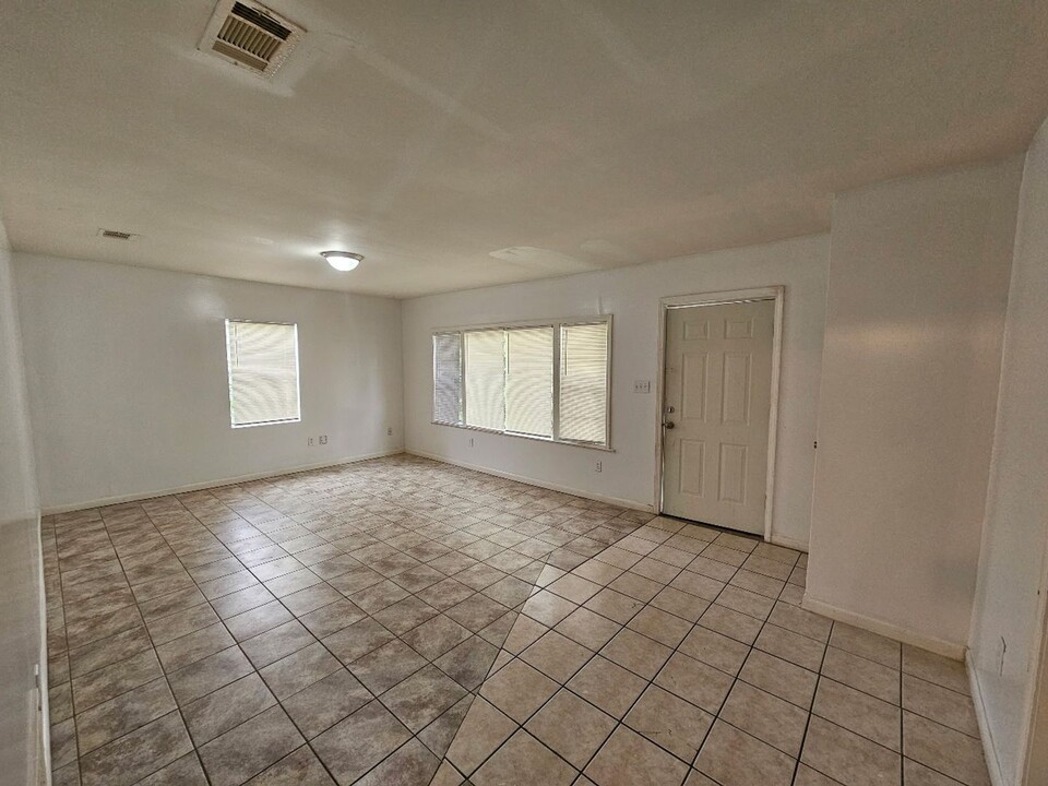 2312 15th Ave in Gulfport, MS - Foto de edificio