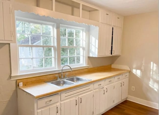 4874 Hale Rd in Forest Park, GA - Building Photo - Building Photo