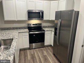 224 Caterpillar Dr in Luray, VA - Building Photo