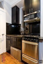 10TH AVE., Unit 2RS in New York, NY - Building Photo - Building Photo