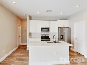 3321 Buttonwood Ave in Deltona, FL - Foto de edificio - Building Photo