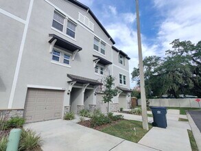 4728 Pickering Harbor Pl in Tampa, FL - Building Photo - Building Photo