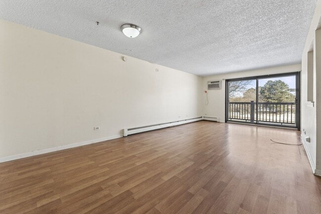 225 N Gregory St in Aurora, IL - Building Photo - Building Photo