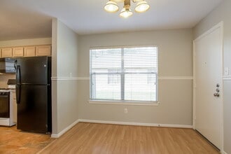 7930 Greens Rd in Humble, TX - Building Photo - Building Photo