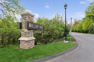 Mallory Ridge in Bloomfield, CT - Building Photo