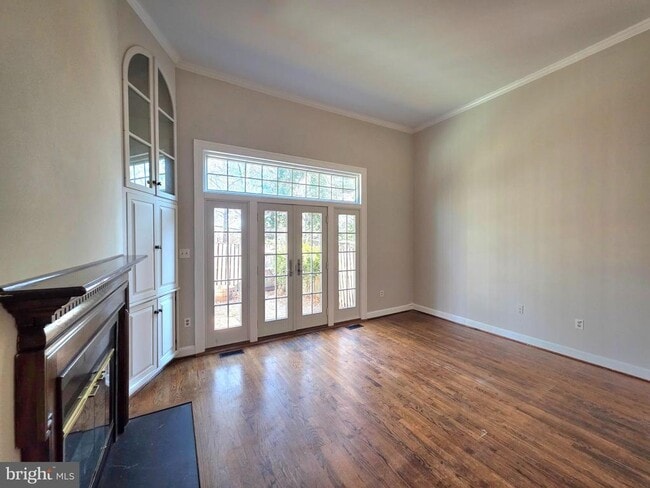 property at 117 Shooters Ct