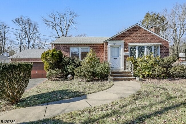property at 1226 Cedar Ave