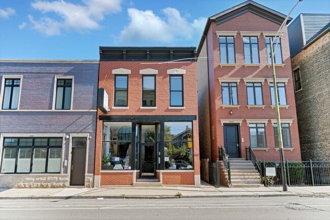 property at 2239 N Clybourn Ave