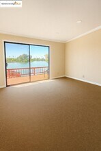 1042 Willow Lake Rd in Discovery Bay, CA - Building Photo - Building Photo