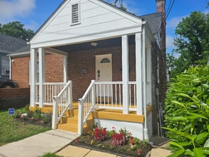 4214 Vine St in Capitol Heights, MD - Building Photo - Building Photo