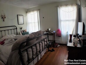 785 Washington St, Unit 1 in Brookline, MA - Building Photo - Building Photo