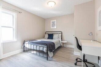 11 Linwood St in London, ON - Building Photo - Building Photo