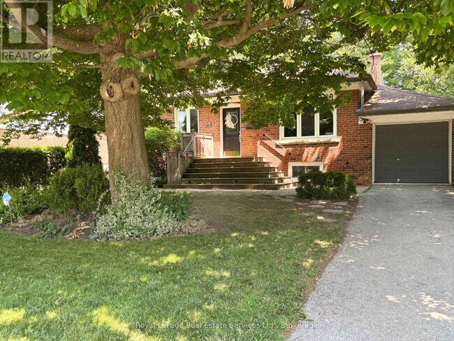 property at 83 Kingswood Rd