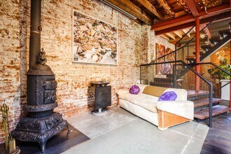 125 Wolcott St in Brooklyn, NY - Foto de edificio - Building Photo