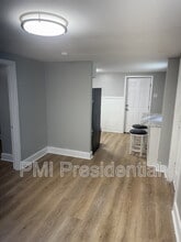 826 Azalea Ave in Richmond, VA - Building Photo - Building Photo