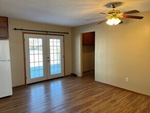 803 E Mcclernon St in Springfield, MO - Building Photo - Building Photo