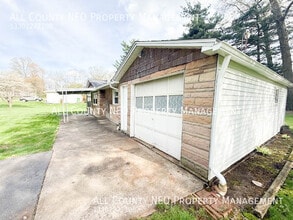 1715 Connecticut Ave SE in Massillon, OH - Building Photo - Building Photo