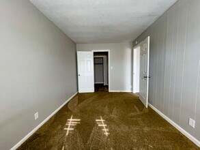 2525 W Ethel Ave in Muncie, IN - Building Photo - Building Photo