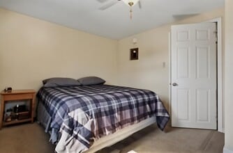 76 Homeward Ave in Uxbridge, MA - Building Photo - Building Photo