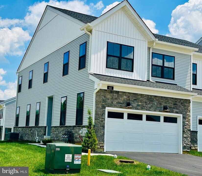 402 Hartnup St in Malvern, PA - Building Photo