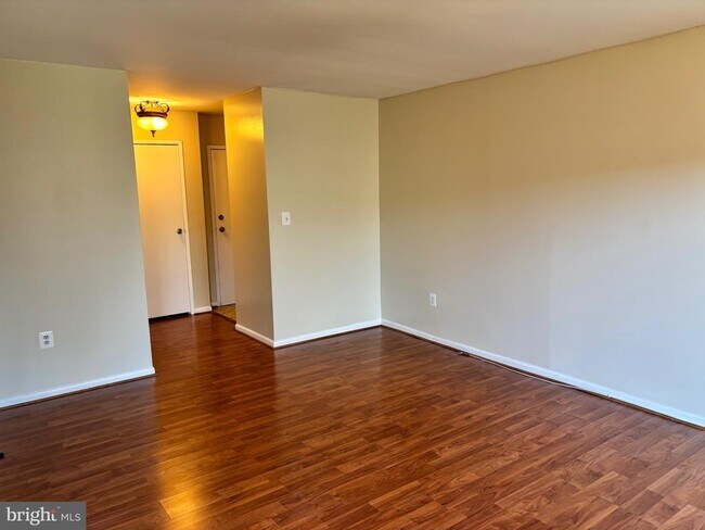 6966 Hanover Pkwy in Greenbelt, MD - Building Photo - Building Photo