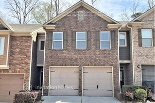 2231 Oakland Downs Way in Lawrenceville, GA - Building Photo