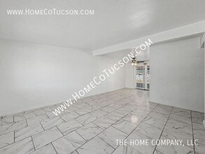 6225 E Calle Aurora in Tucson, AZ - Building Photo - Building Photo