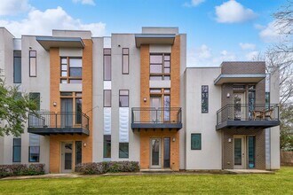 6000 S Congress Ave in Austin, TX - Foto de edificio - Building Photo