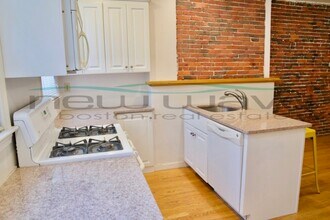 73 Hudson St, Unit 1 in Boston, MA - Building Photo - Building Photo