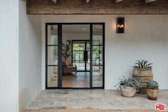 1560 S Calle Palo Fierro in Palm Springs, CA - Building Photo - Building Photo