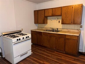 100 Fairbanks St in Rochester, NY - Building Photo - Building Photo