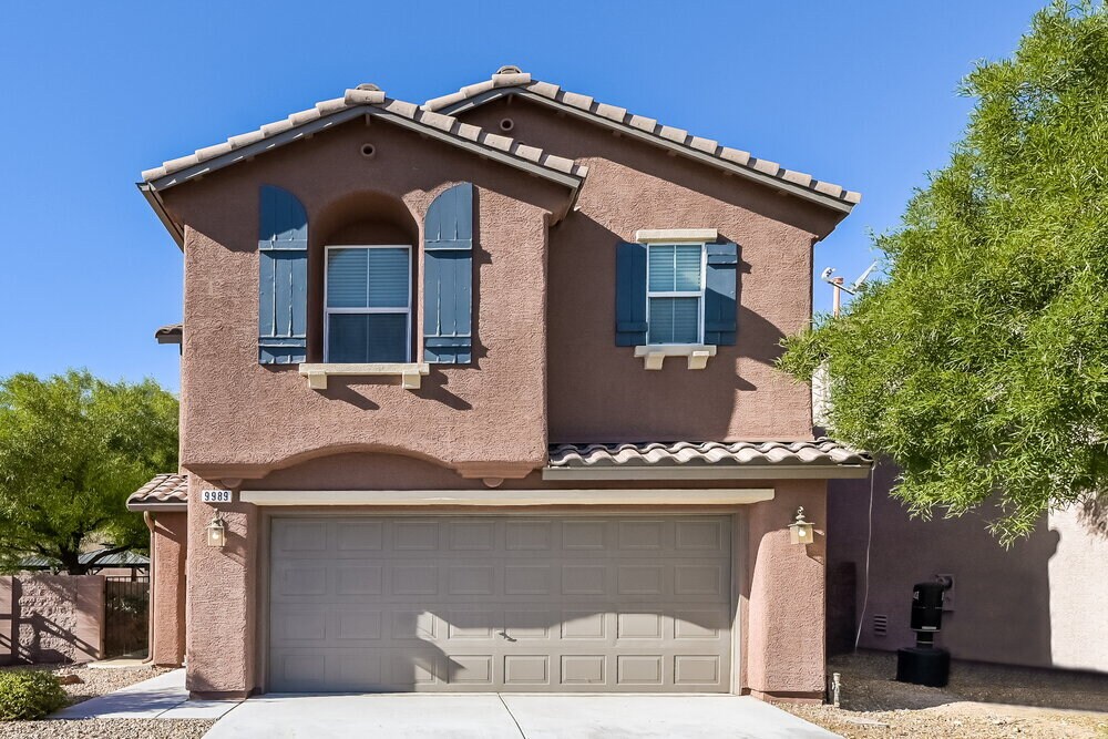 9989 Panguitch Lake Ct in Las Vegas, NV - Foto de edificio