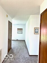 5006 W Keller Rd in Muncie, IN - Foto de edificio - Building Photo