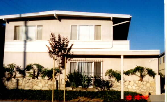 Ac Apartments in Bellflower, CA - Foto de edificio