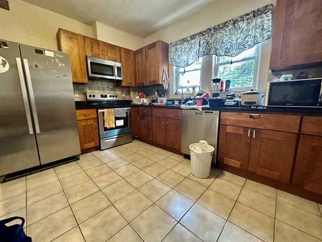 17 Stratton Ter, Unit 33 in Waltham, MA - Building Photo - Building Photo