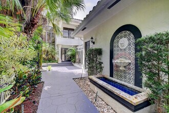 22866 El Dorado Dr in Boca Raton, FL - Building Photo - Building Photo
