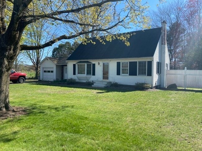 159 Belchertown Rd in Amherst, MA - Building Photo - Building Photo