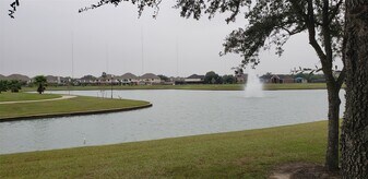 2702 Golden Hills Ct in Fresno, TX - Building Photo