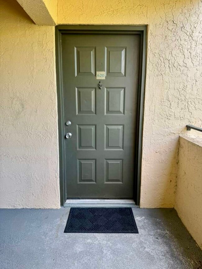 9999 Summerbreeze Dr, Unit 620 in Sunrise, FL - Building Photo - Building Photo