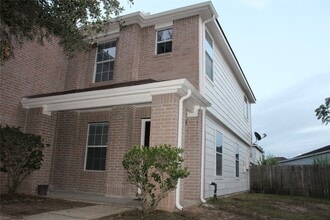 8143 Sanders Forest Ct in Humble, TX - Building Photo - Building Photo