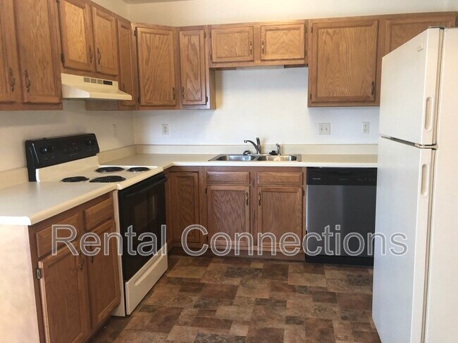 500 E College St in Energy, IL - Building Photo - Building Photo