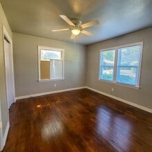 1028 W Wood St in Shawnee, OK - Building Photo - Building Photo