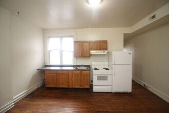 2630 N Charles St in Baltimore, MD - Foto de edificio - Building Photo