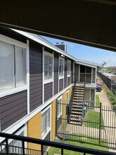 12615 Ashford Meadow Dr in Houston, TX - Foto de edificio - Building Photo