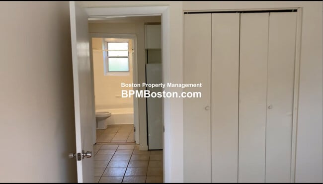 157 Delhi St, Unit #1 in Boston, MA - Building Photo - Building Photo